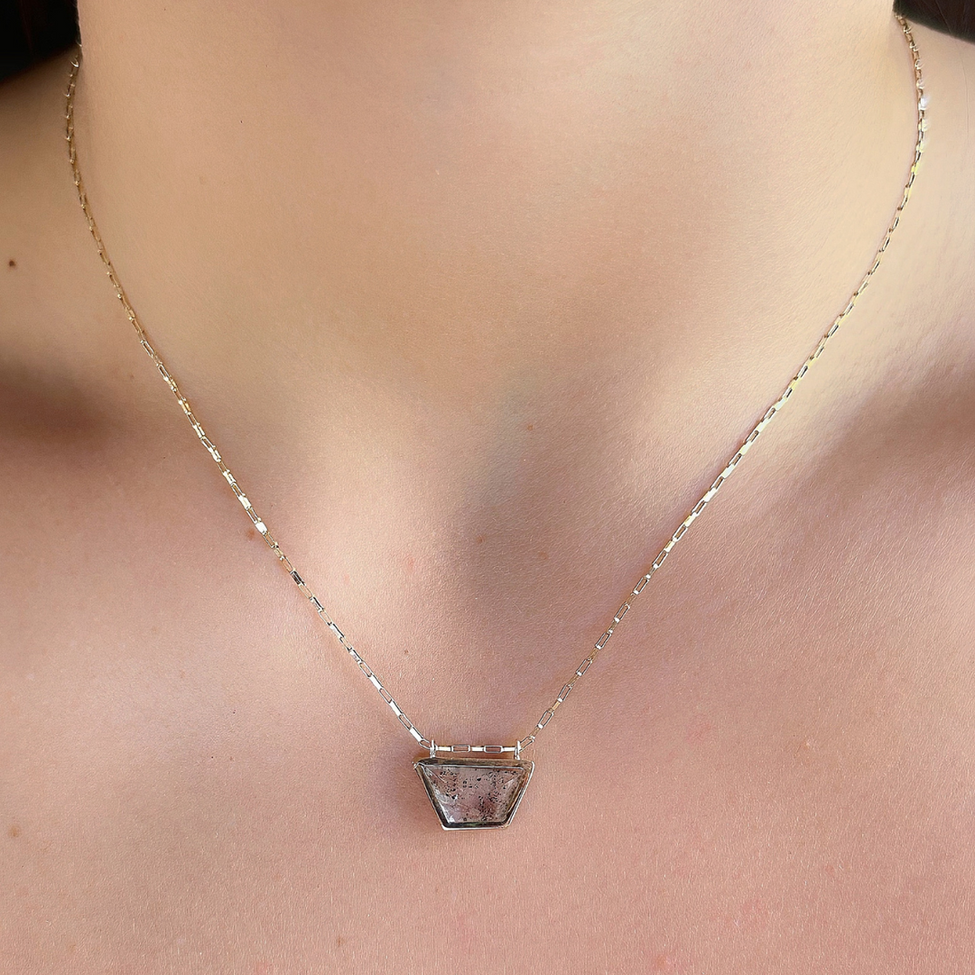 Collar de Cuarzo Lodolita en Oro