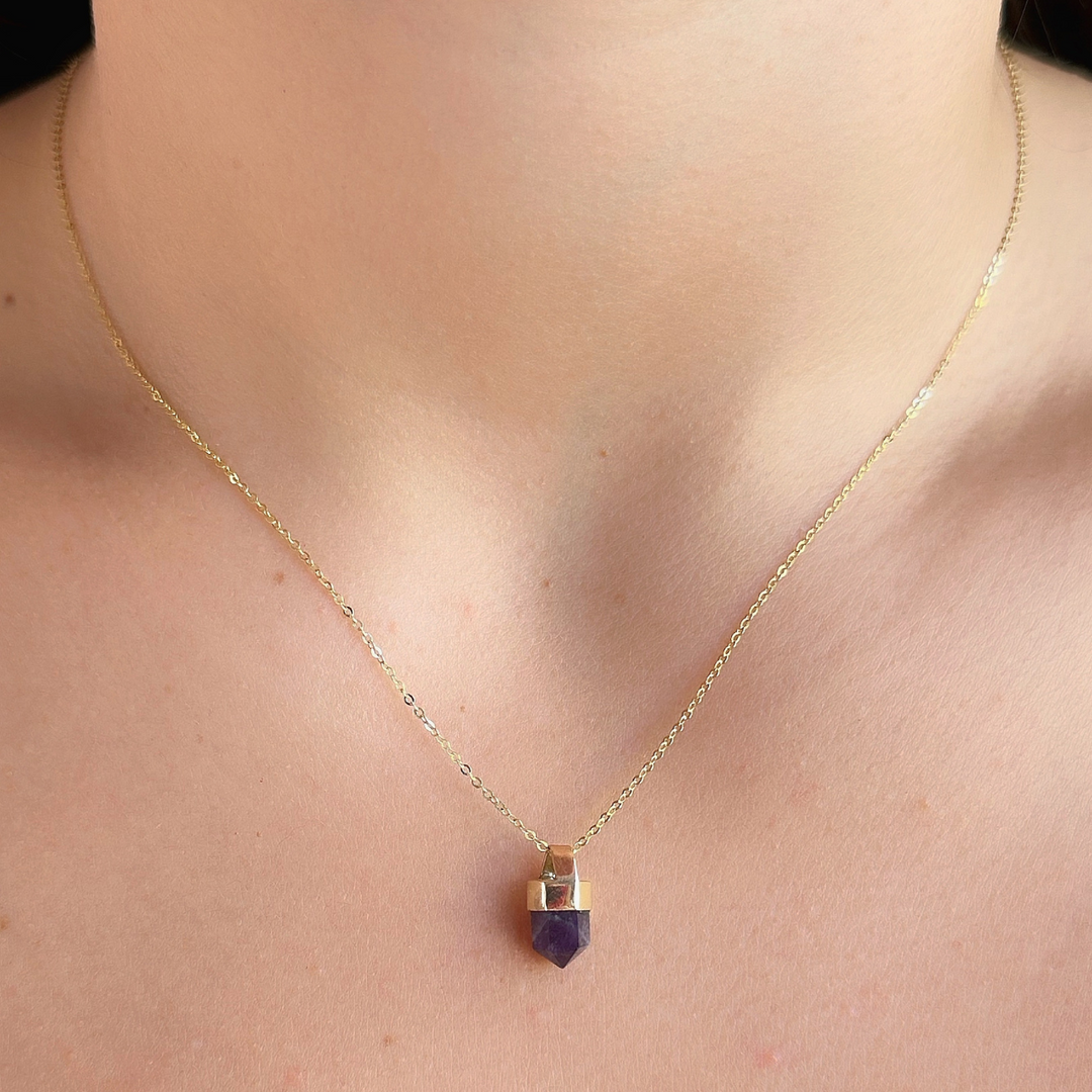 Collar de Punta de Amatista en Oro