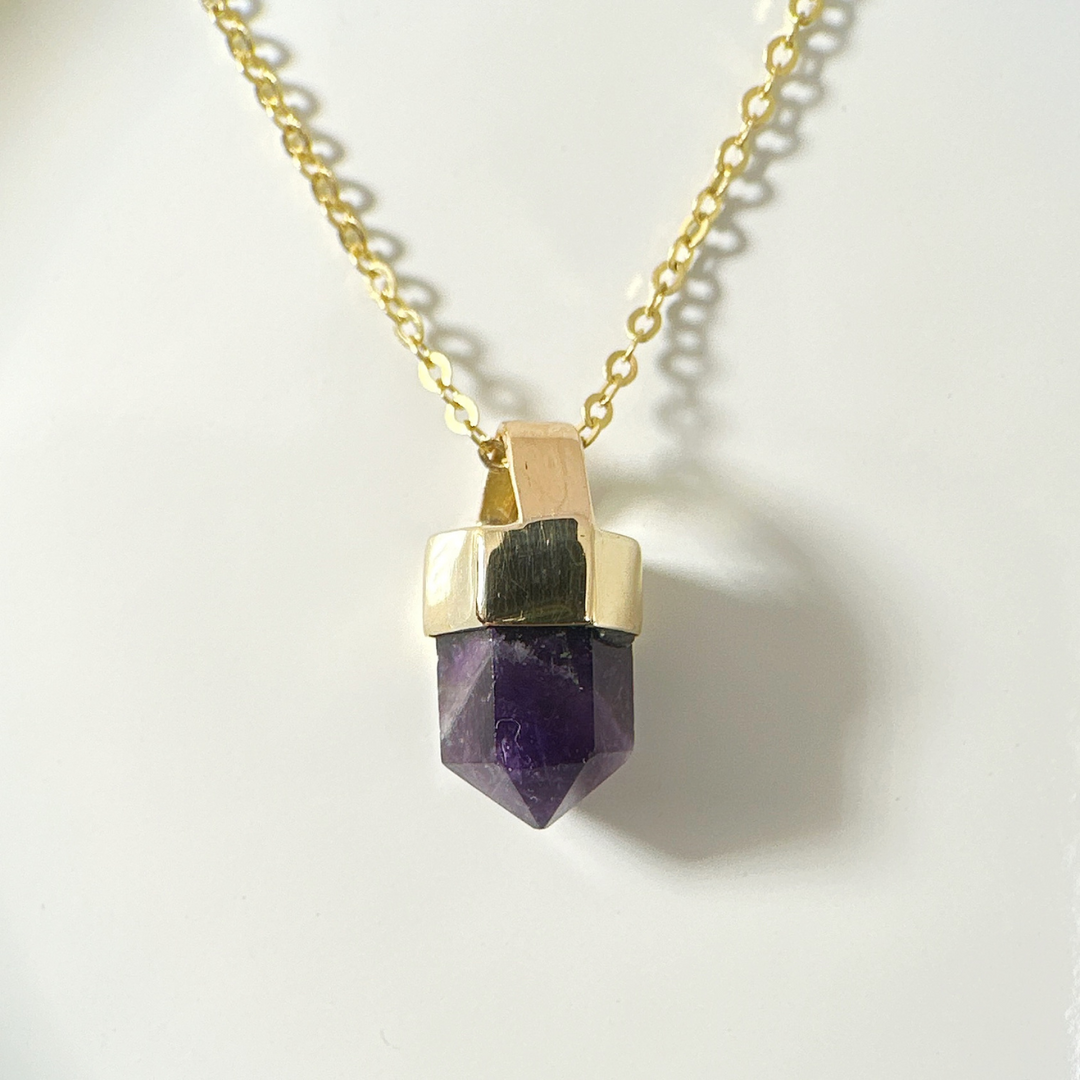 Collar de Punta de Amatista en Oro
