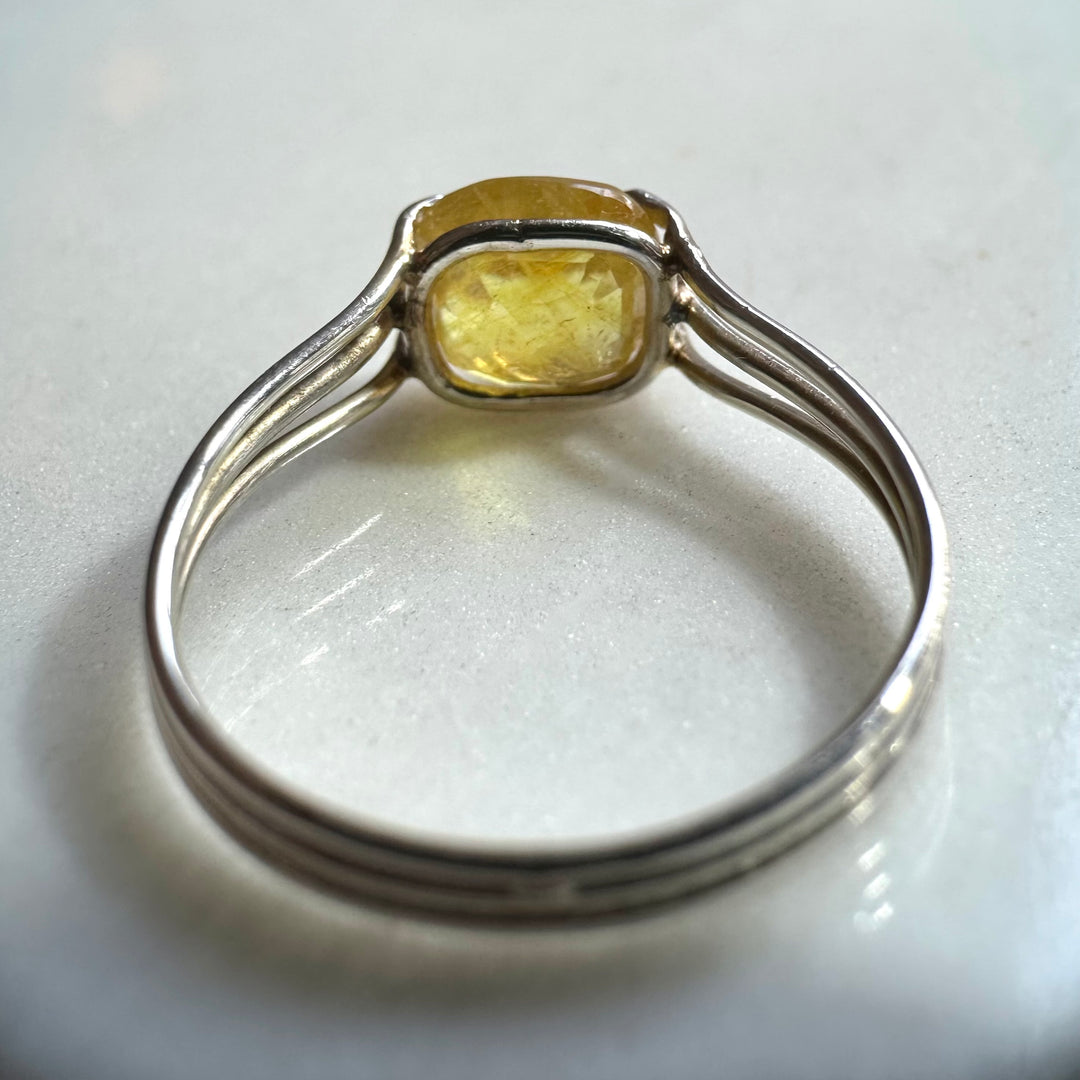 Anillo de Zafiro en Plata