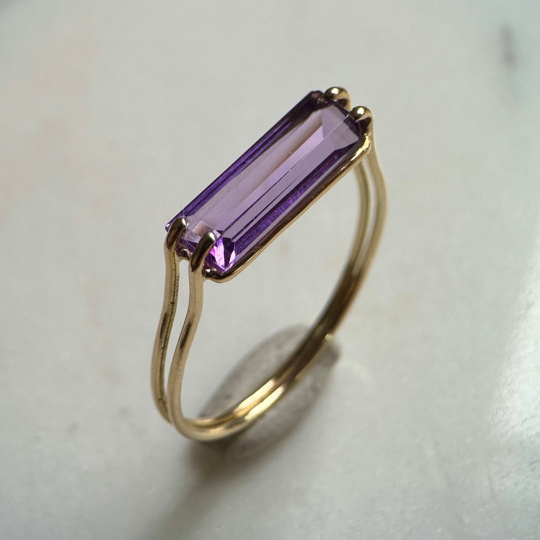 Anillo de Amatista en Oro