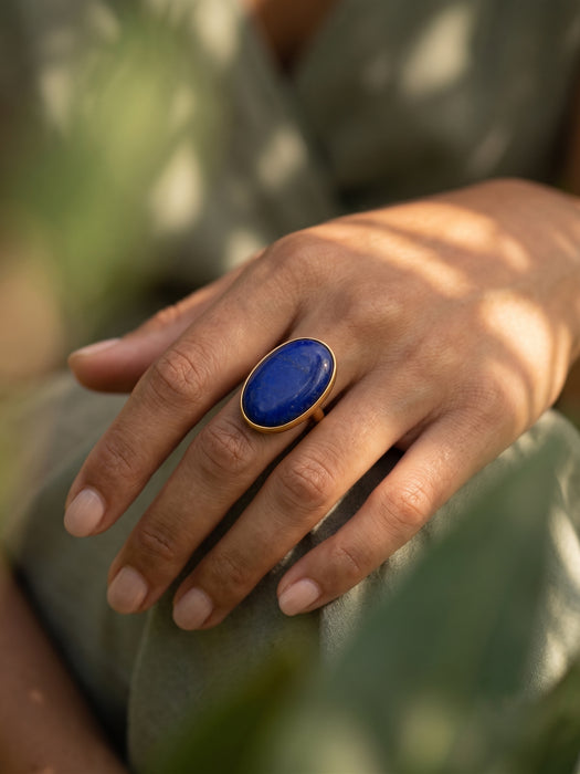Anillo Lapislázuli en Tumbaga con Baño en Oro de 18k