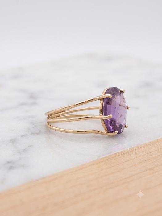 Anillo de Amatista en Oro de 14k