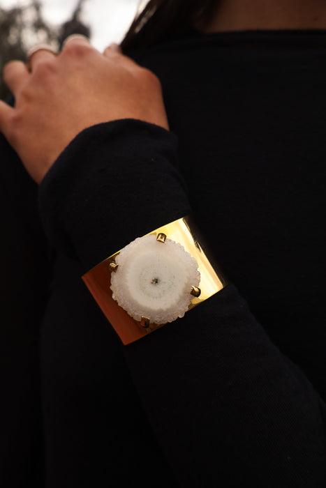 Brazalete Flor de Cuarzo Solar