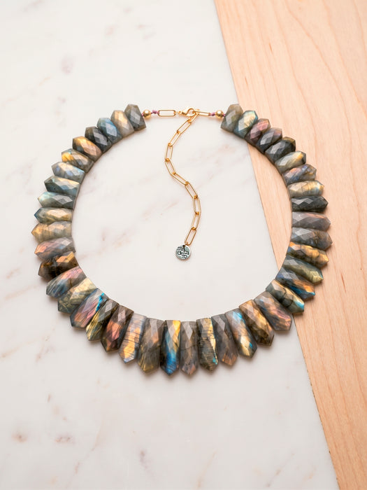 Collar Nefertiti Labradorita Multicolor
