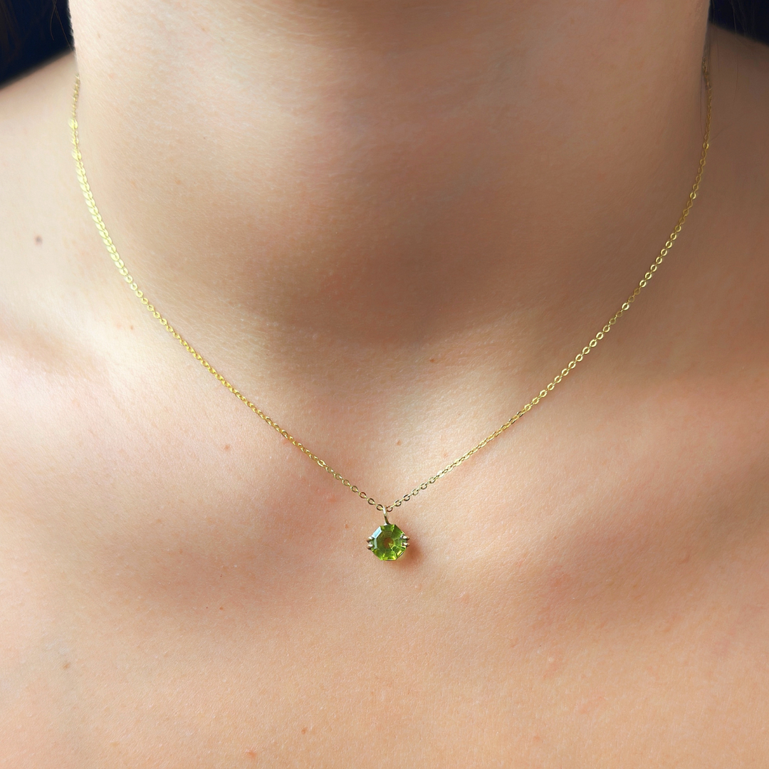 Collar de Peridoto en Oro